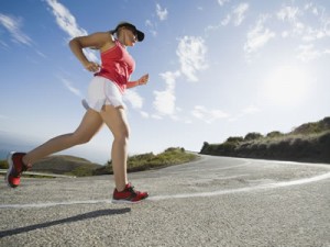 one-woman-running-one-of-the-5-best-sports-for-slimming-fast